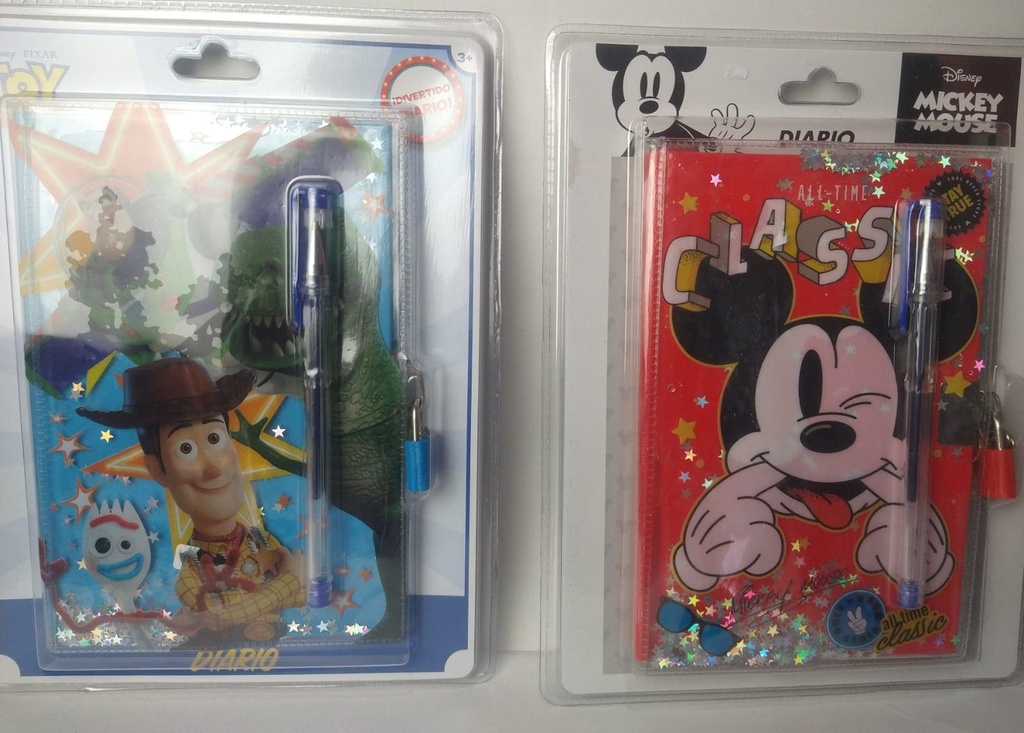 Diario , Pluma, Candado Y Llaves