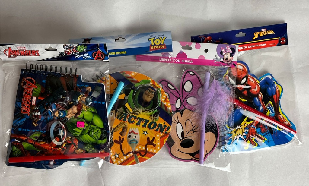 Libreta Espiral Disney  Con Pluma. 