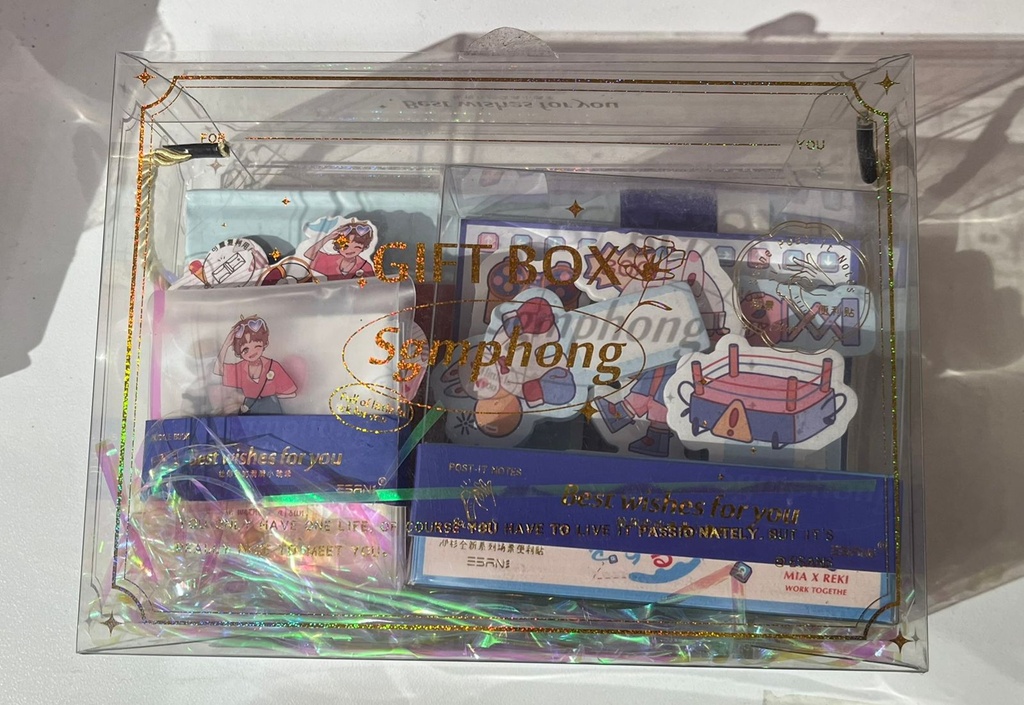 Caja de Regalo Contiene Una Colección De Papelería 