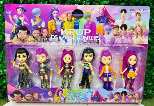 SET DE 6 FIGURAS COLECCIONABLES DE LAS GUERRERAS K-POP