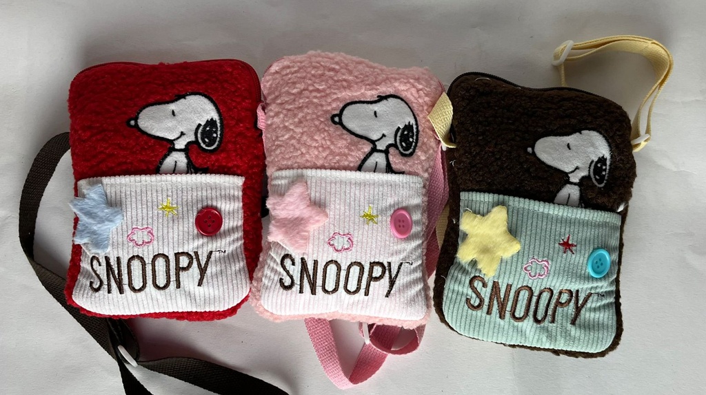 Bolsa Snoopy textura afelpada suave de distintos colores