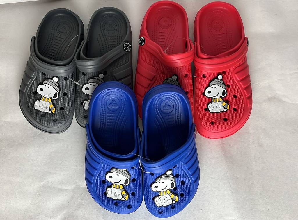Crocs Chanclas de Snoopy en diferentes colores