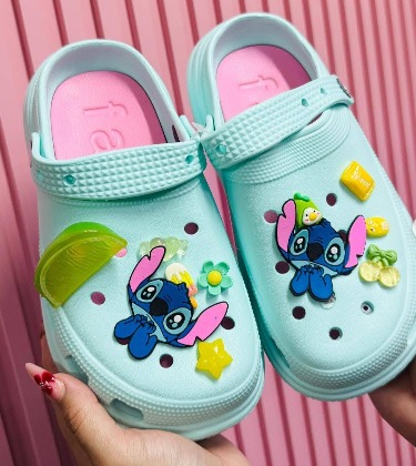 Crocs Stitch Adulto 