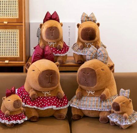 Peluche Capibara Con Vestido y Moño 